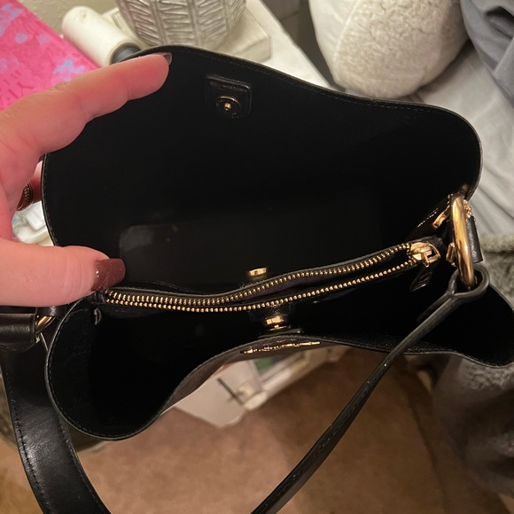 Coach bucket bag authentic - Picture 3 of 7